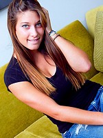 Janine Cosmid 2