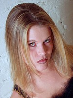 Taryn Cosmid 3