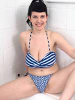 Suzie We Are Hairy 1